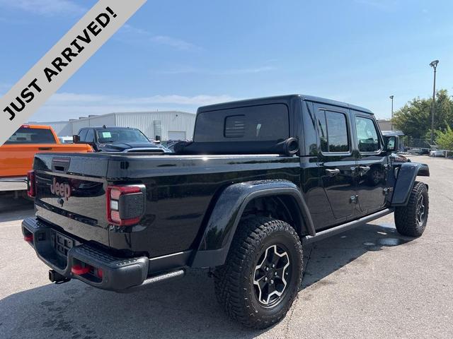 Photo of 2020 Black Clearcoat Jeep Gladiator