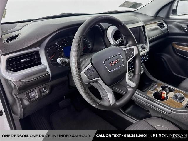Photo of 2023 Summit White GMC Acadia
