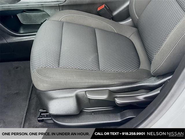 Photo of 2023 Summit White GMC Acadia