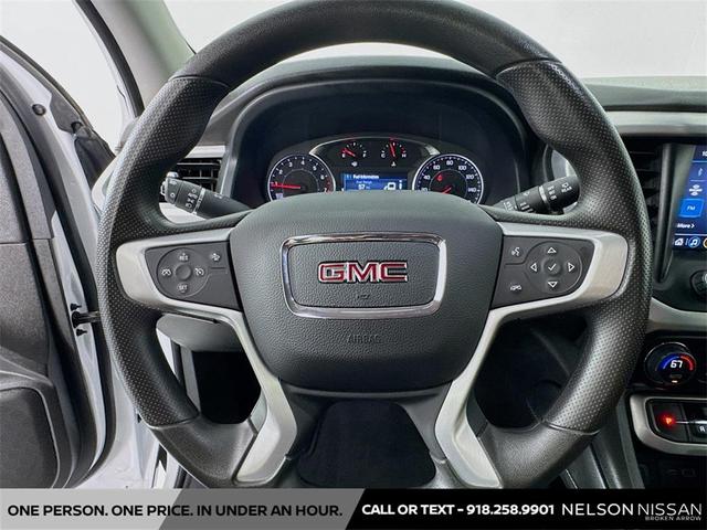 Photo of 2023 Summit White GMC Acadia