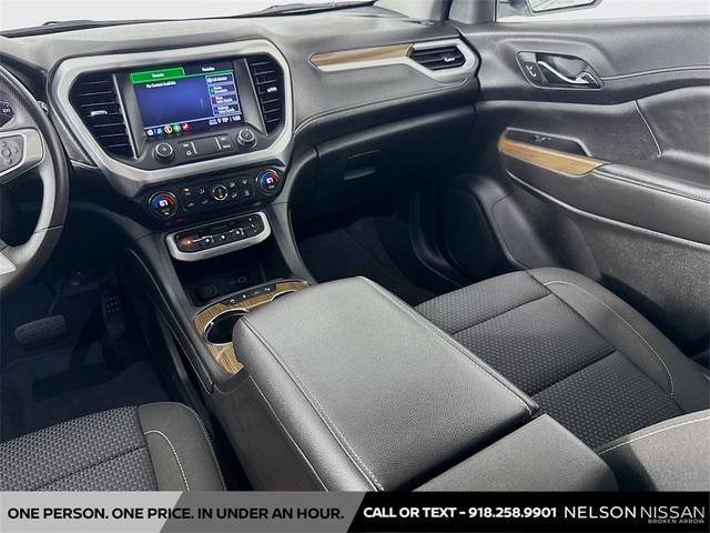 Photo of 2023 Summit White GMC Acadia