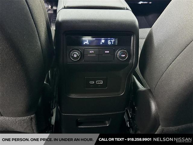Photo of 2023 Summit White GMC Acadia
