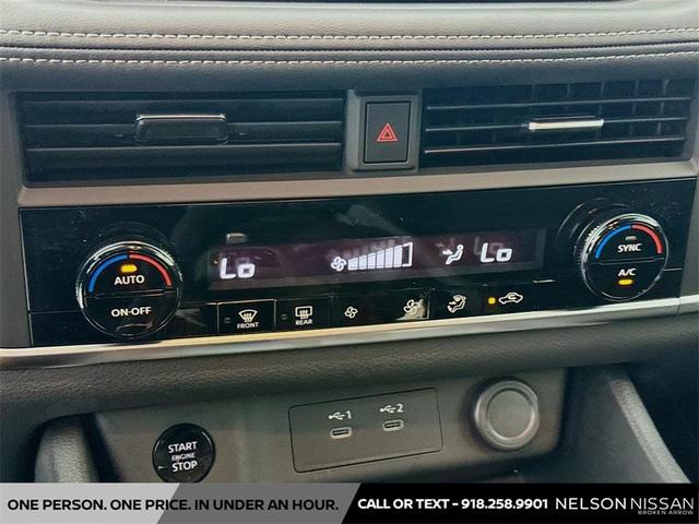 Photo of 2025 Everest White Pearl Nissan Rogue