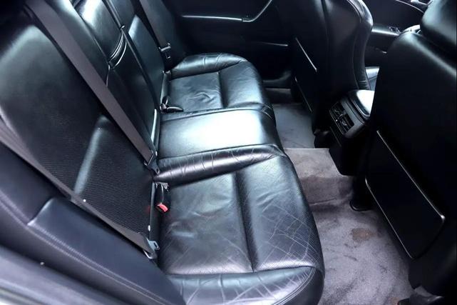 Photo of 2004 Satin Silver Metallic Acura TL