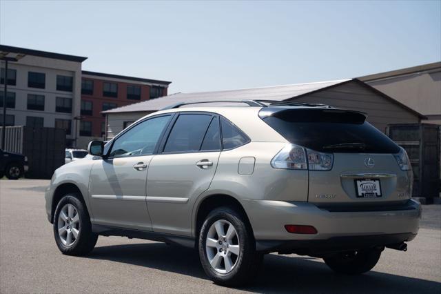 Photo of 2005 Gray Lexus RX 330