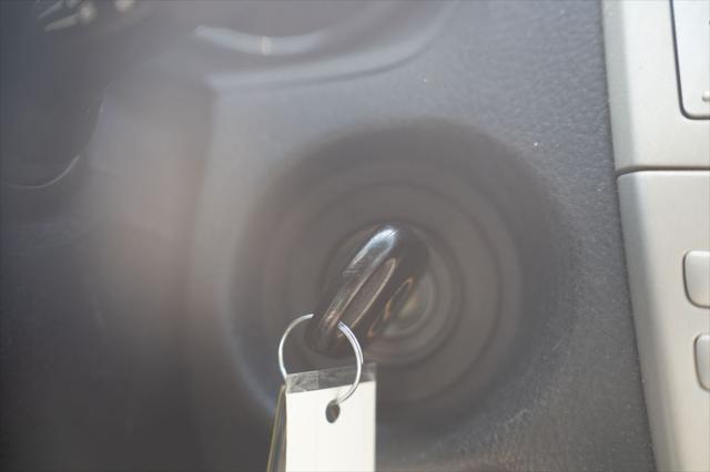 Photo of 2005 Gray Lexus RX 330