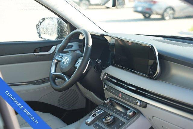 Photo of 2025 Abyss Black Pearl Hyundai PALISADE