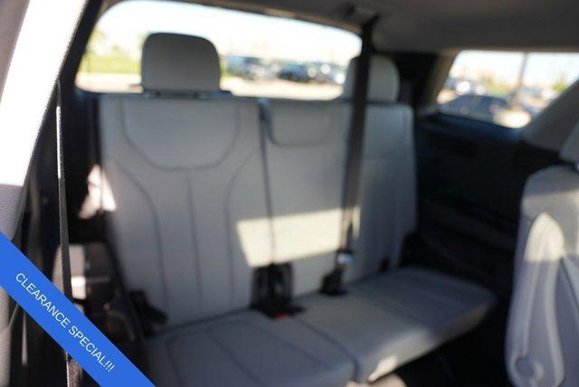 Photo of 2025 Abyss Black Pearl Hyundai PALISADE