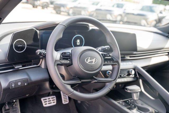 Photo of 2025 Amazon Gray Hyundai ELANTRA HEV