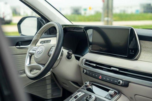 Photo of 2023 Abyss Black Pearl Hyundai PALISADE