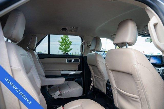Photo of 2021 Gray Ford Explorer