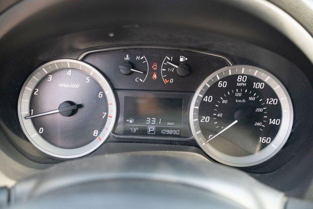 Photo of 2014 Aspen White Nissan Sentra