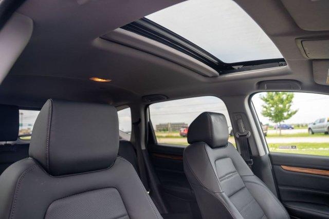 Photo of 2022 Platinum White Pearl Honda CR-V