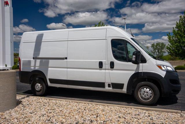 Photo of 2023 Bright White Clearcoat RAM ProMaster 2500