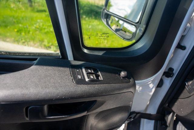 Photo of 2023 Bright White Clearcoat RAM ProMaster 2500