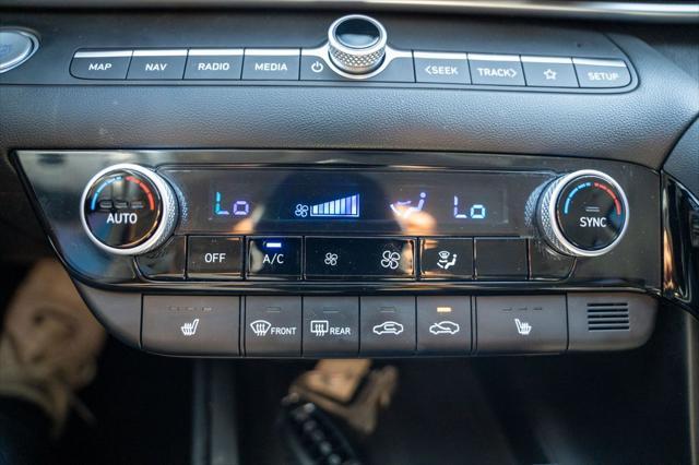 Photo of 2023 Onyx Black Hyundai ELANTRA