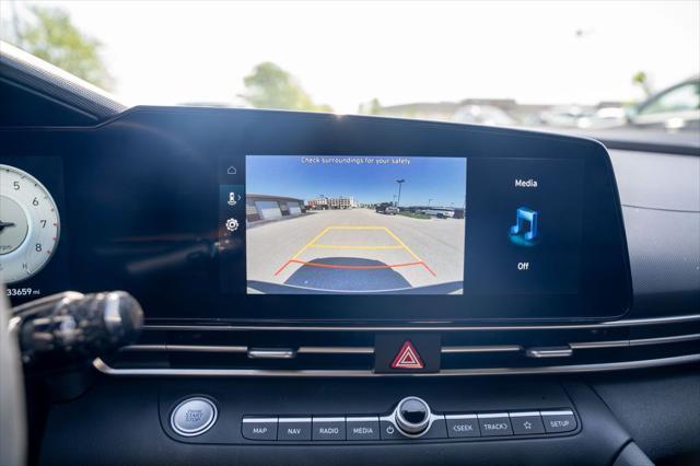 Photo of 2023 Onyx Black Hyundai ELANTRA