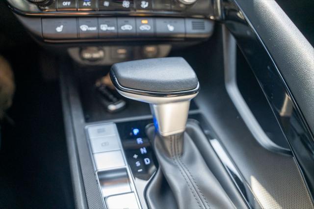 Photo of 2023 Onyx Black Hyundai ELANTRA