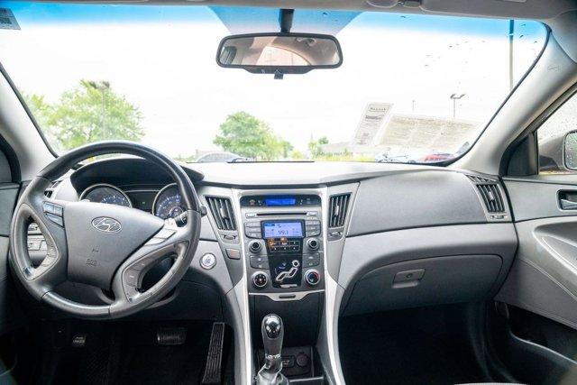 Photo of 2013 Harbor Gray Metallic Hyundai SONATA