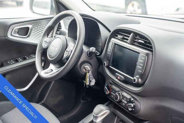 Photo of 2023 Snow White Pearl Kia Soul