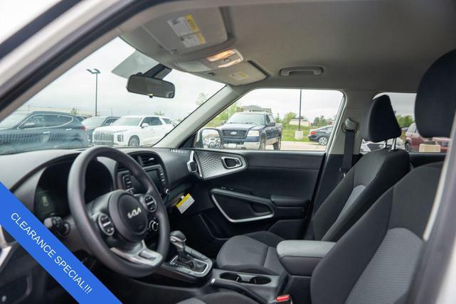 Photo of 2023 Snow White Pearl Kia Soul