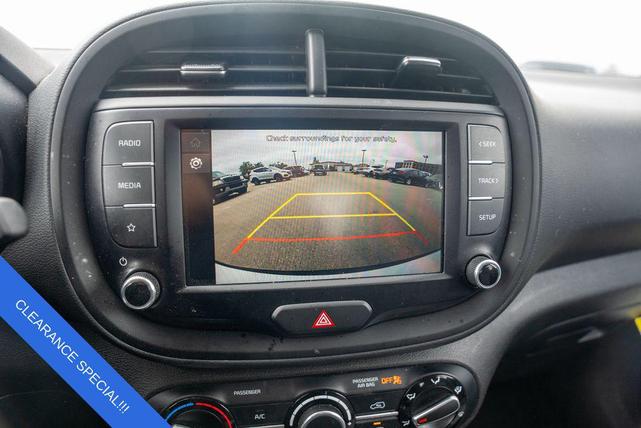 Photo of 2023 Snow White Pearl Kia Soul