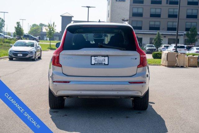 Photo of 2023 Crystal White Metallic Volvo XC90