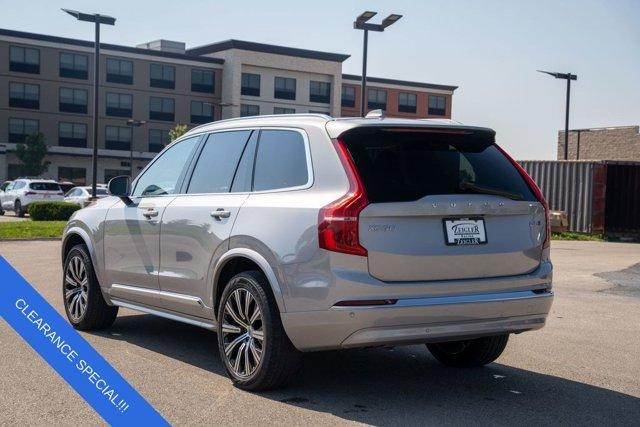 Photo of 2023 Crystal White Metallic Volvo XC90