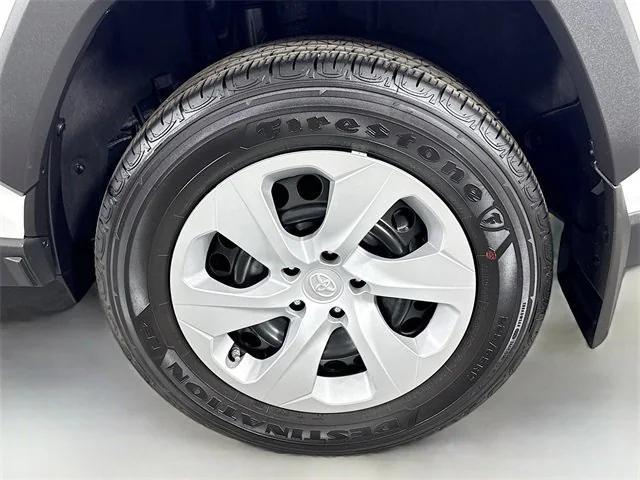 Photo of 2024 Ice Cap Toyota RAV4