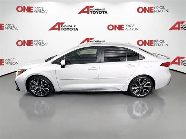 Photo of 2022 Classic Silver Metallic Toyota Corolla