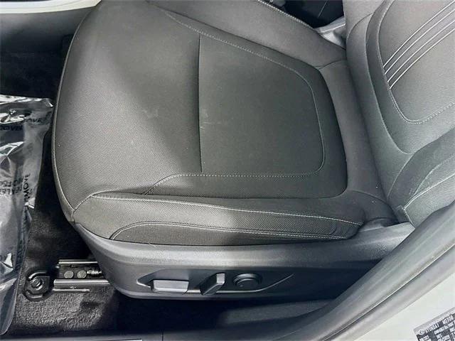 Photo of 2022 Quartz White Hyundai TUCSON Hybrid