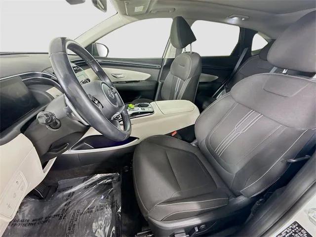 Photo of 2022 Quartz White Hyundai TUCSON Hybrid