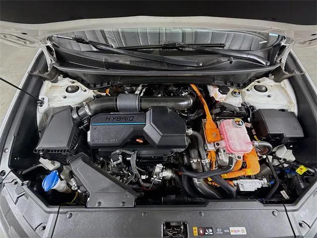Photo of 2022 Quartz White Hyundai TUCSON Hybrid