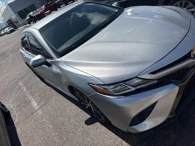 Photo of 2018 Celestial Silver Toyota Camry