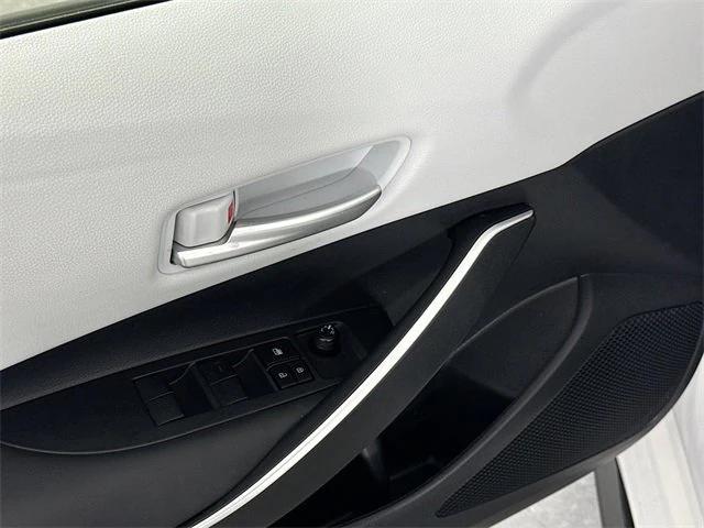 Photo of 2024 Ice Cap Toyota Corolla Hybrid