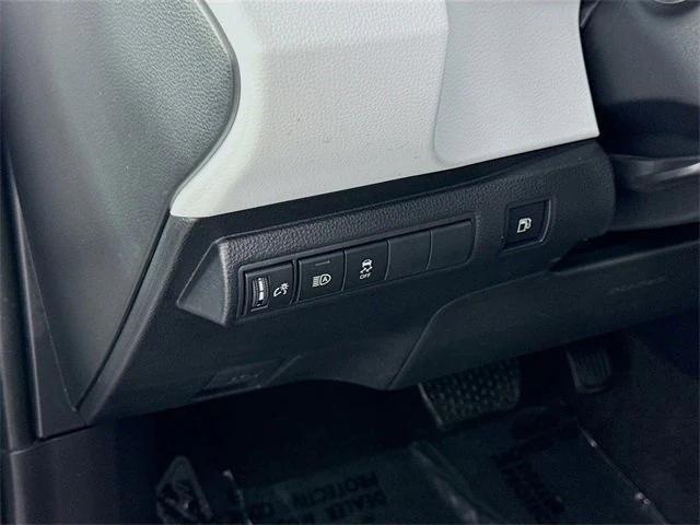 Photo of 2024 Ice Cap Toyota Corolla Hybrid
