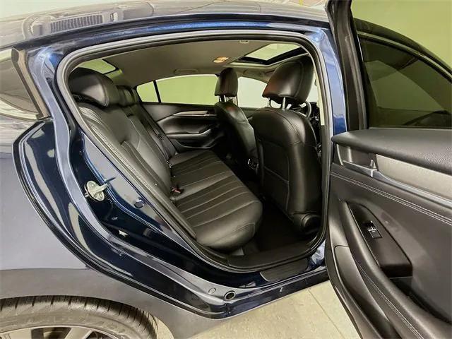 Photo of 2021 Deep Crystal Blue Mazda Mazda6