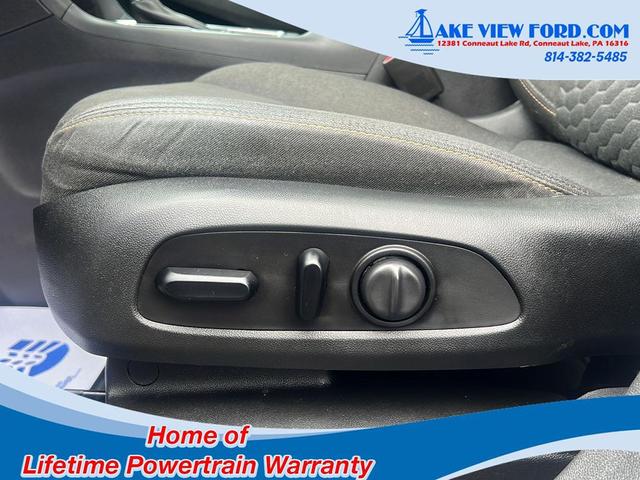 Photo of 2020 Iridescent Pearl Tricoat Chevrolet Equinox