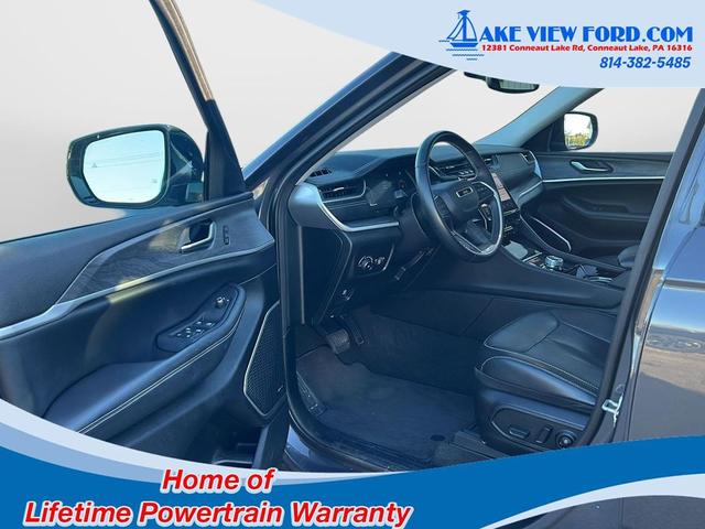 Photo of 2022 Baltic Gray Metallic Clearcoat Jeep Grand Cherokee L