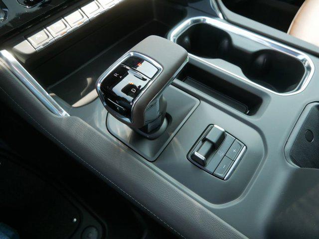 Photo of 2026 Glacier White Tricoat GMC Sierra 1500
