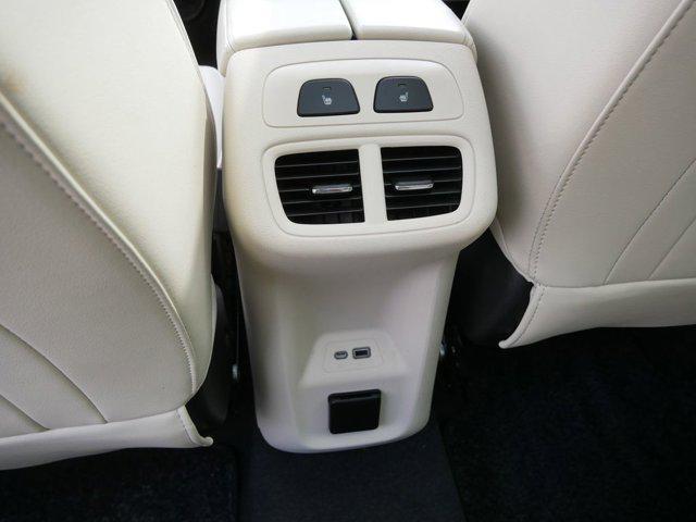 Photo of 2023 White Frost Tricoat Buick Envision