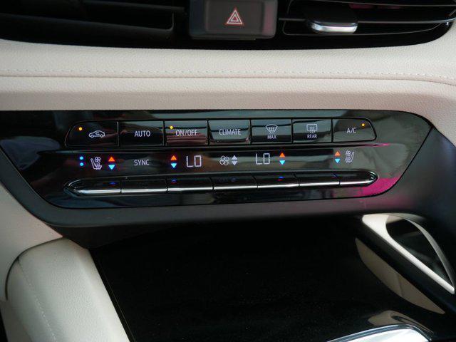 Photo of 2023 White Frost Tricoat Buick Envision