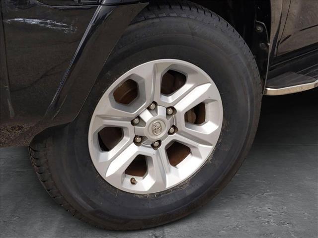 Photo of 2018 Midnight Black Metallic Toyota 4Runner