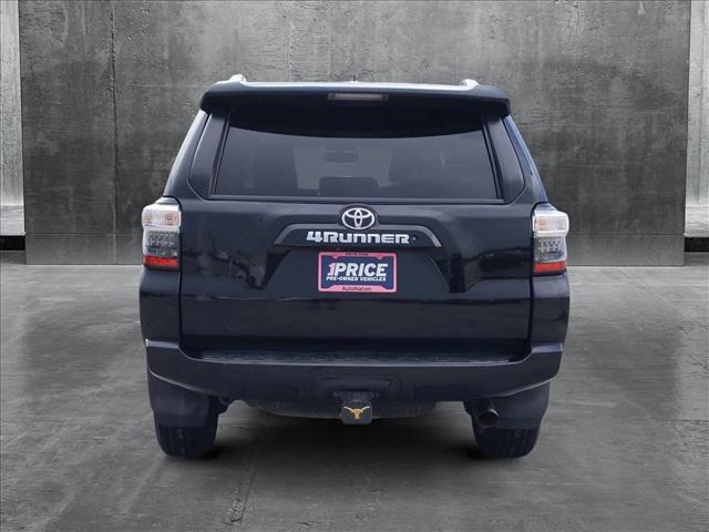 Photo of 2018 Midnight Black Metallic Toyota 4Runner