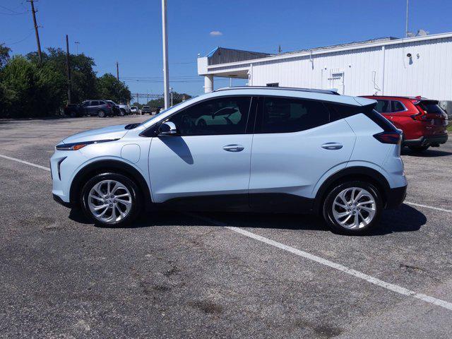 Photo of 2023 Ice Blue Metallic Chevrolet Bolt EUV