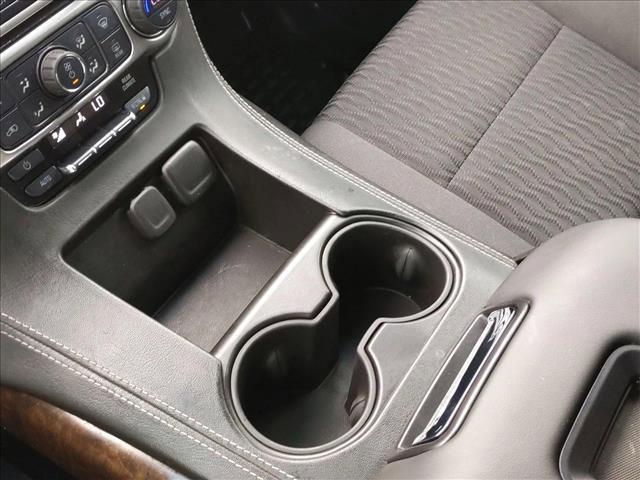 Photo of 2018 Summit White Chevrolet Tahoe
