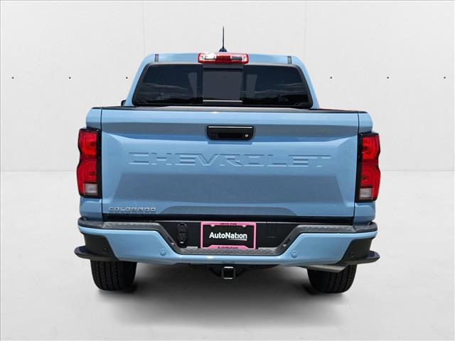 Photo of 2025 Snowdrift Metallic Chevrolet Colorado