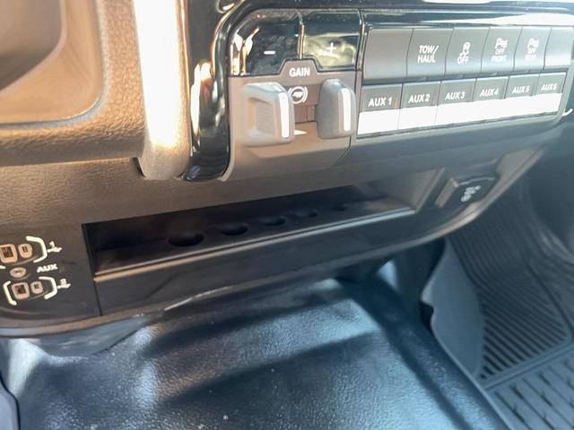 Photo of 2025 Bright White Clearcoat RAM 2500