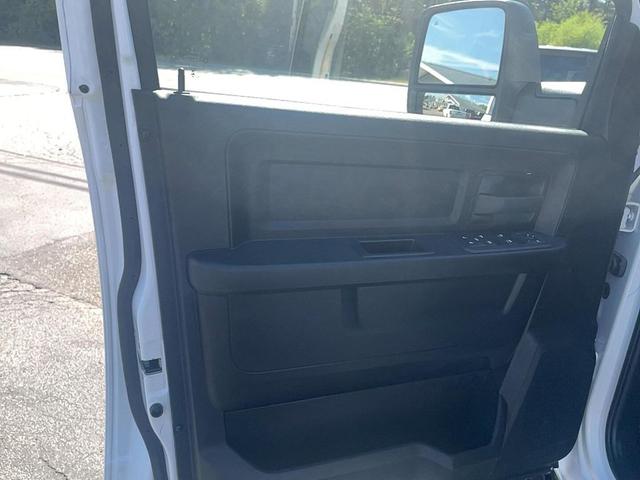 Photo of 2025 Bright White Clearcoat RAM 2500