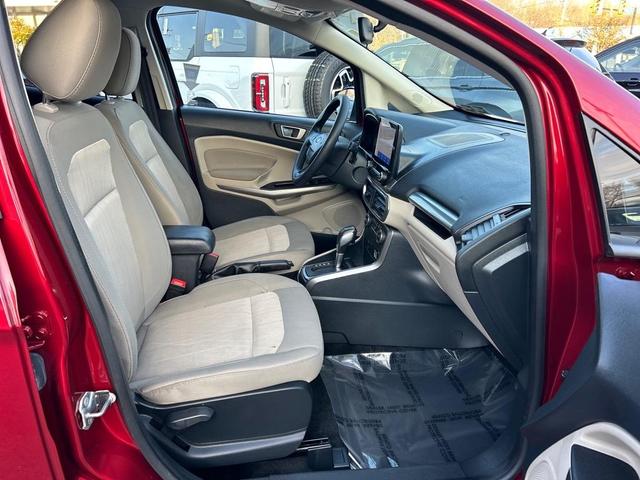 Photo of 2021 Ruby Red Metallic Tinted Clearcoat Ford EcoSport